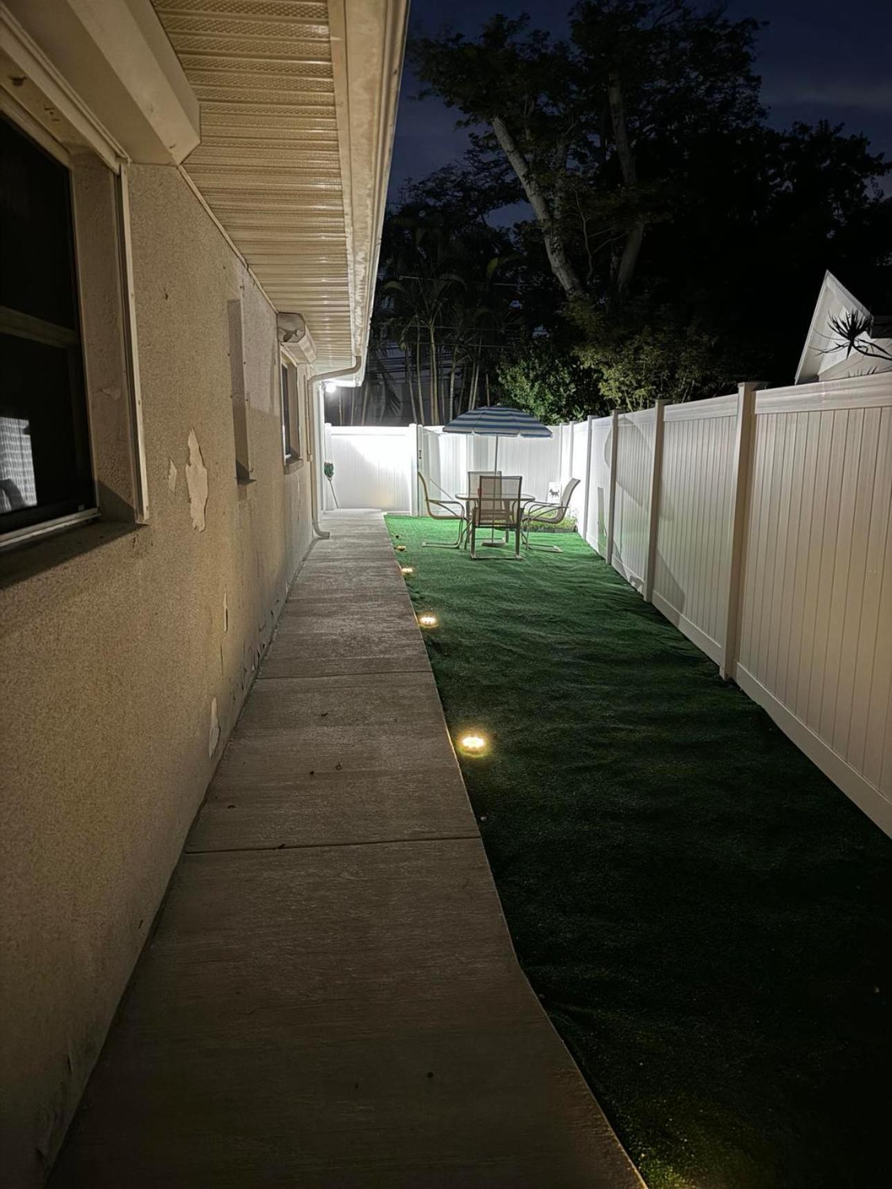 Cozy Private Studio W/Own Yard - 3Mi From Beach Seminole Exterior photo